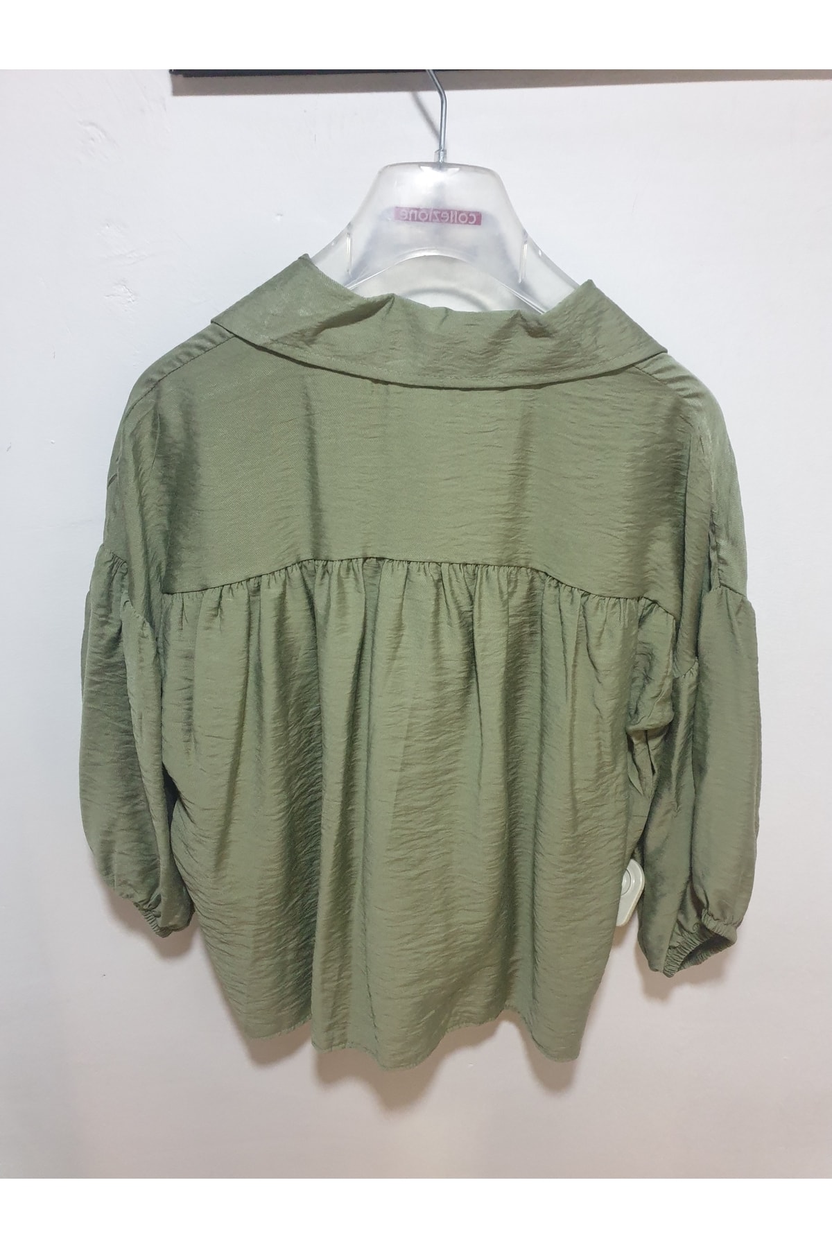 Elastic Sleeve Shirt