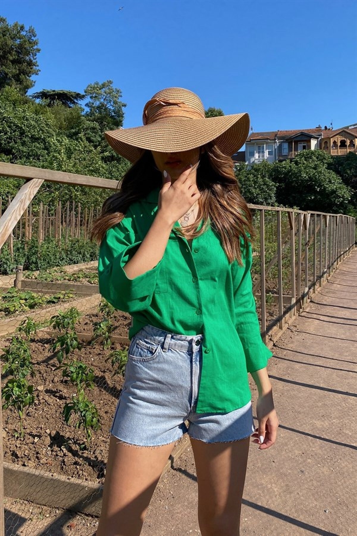 Linen Shirt With Single Pocket Cover
