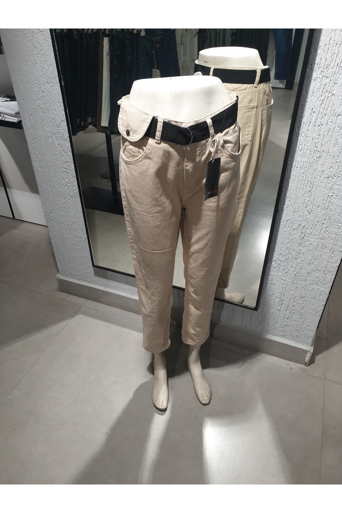 Belted Mini Pocket Gabardine Trousers